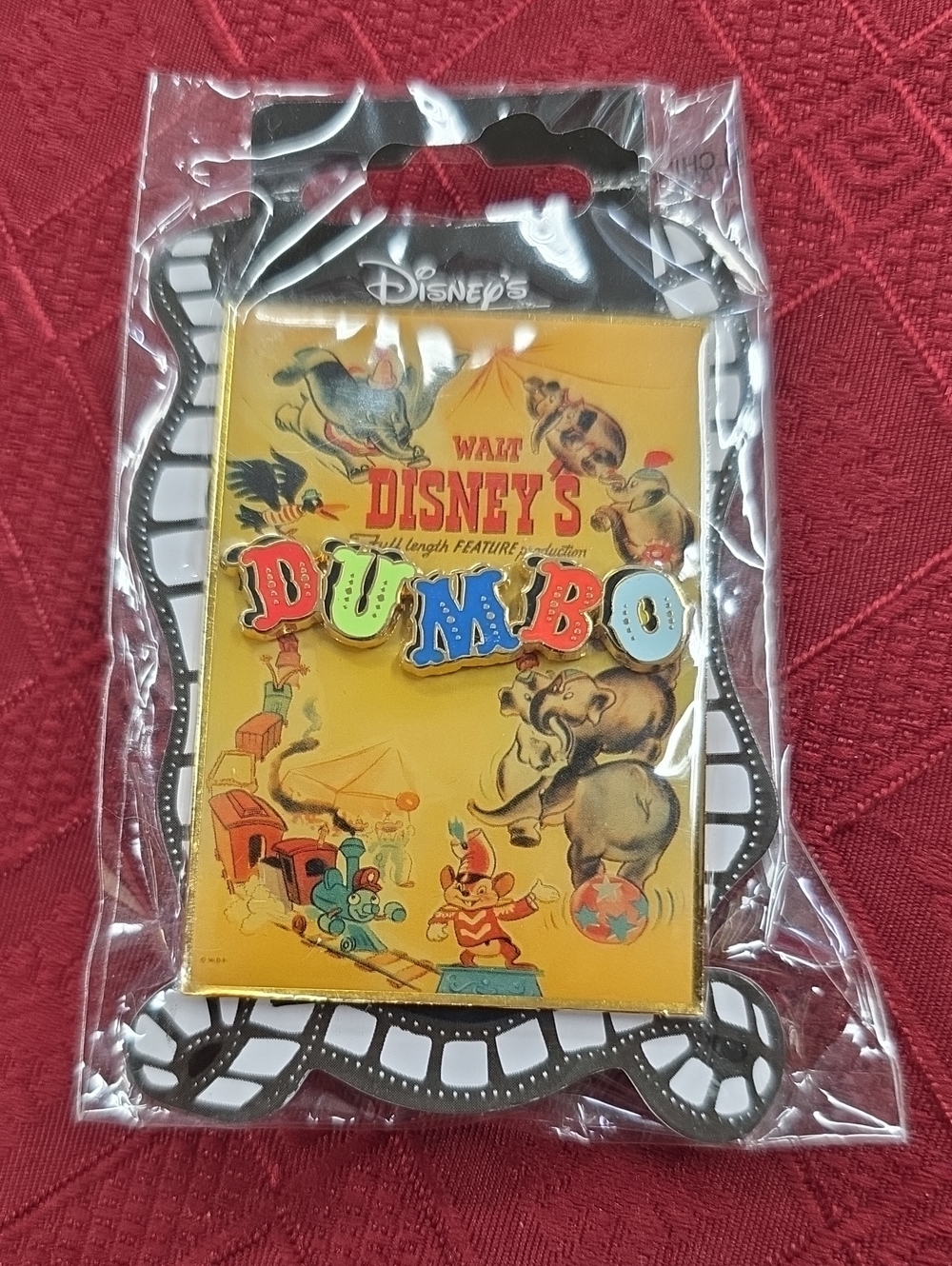 Disney Pin Dumbo Movie Poster Le 300 Dssh Dsf Rare Vintage
